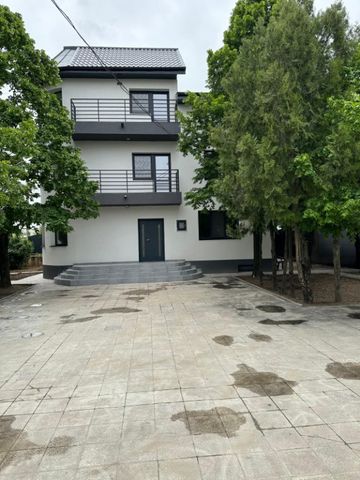Vilă renovată complet 2023 | 350 mp | curte 550 mp | Drumul Taberei - Fotografie 4