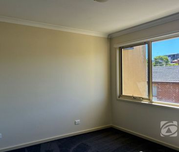 PRIME CENTRAL DANDENONG LIVING - Photo 5