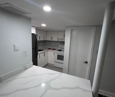 50 Marbury Crescent #Lower - Photo 1