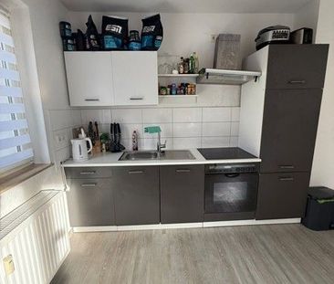 Gemütliche 2-Zi.-Whg. mit sonnigem Balkon- auf Wunsch zum 01.12.202... - Photo 1