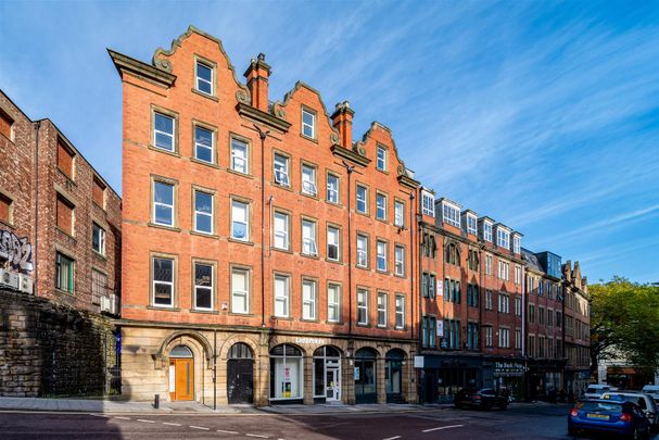 3 bed apartment to rent in St Andrews Street, City Centre, NE1 - Photo 1