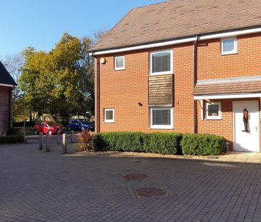 3 bedroom terraced house to rent - Photo 6