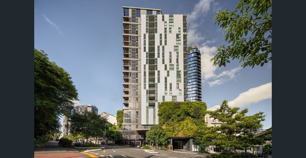 Botanica Residences - Photo 1