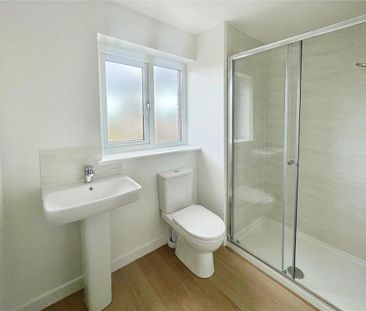 3 bedroom semi-detached house to rent - Photo 6