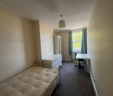 5 bedroom terraced house to rent - Photo 2