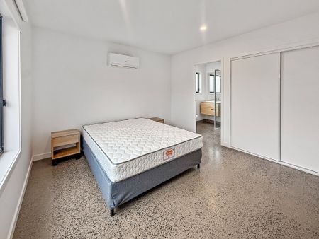 12 Primrose Drive, Waurn Ponds - Photo 2