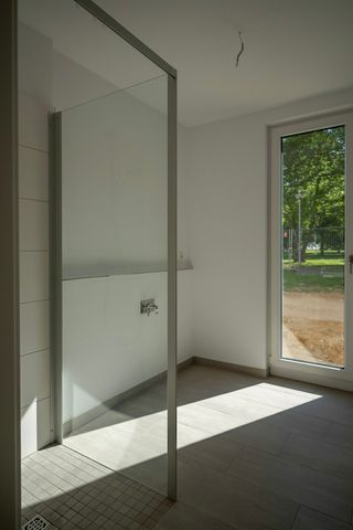 Sie suchen ein modernes Zuhause? Sichern Sie sich diese Traumwohnung! // 3.OG Wohnung 3 - Photo 3