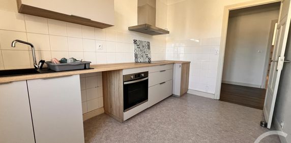 Location Appartement 3 pièces 87m² SOUILLAC 46200 - Photo 2