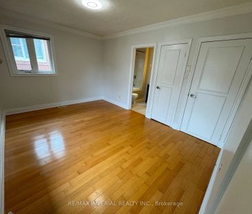 Detached Home For Lease | N9250381 - Photo 3