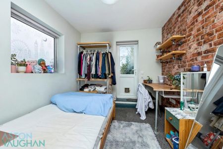 6 bedroom semi-detached house to rent - Photo 5