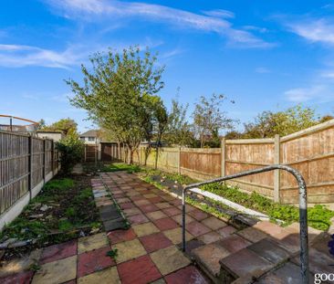 4 bedroom terraced house to rent - Photo 1