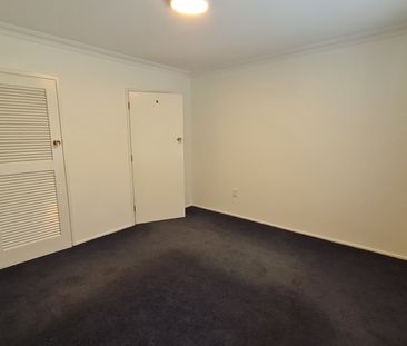 2/94 Glandovey Road, Fendalton - Photo 6