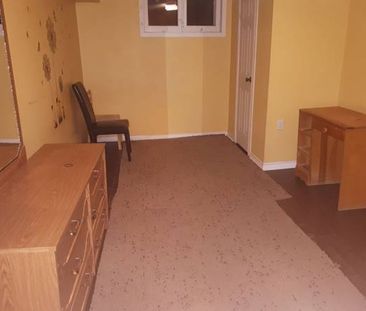 2 bedroom basement for rent - Photo 1