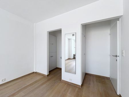 Rustig gelegen LICHTRIJK 3 SLPK appartement (157m²) nabij centrum en station Roeselare. - Foto 5