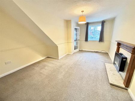 2 bedroom terraced house to rent - Photo 2