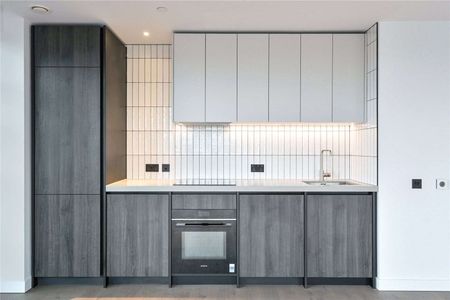 Stunning new two bed two bath apartment located in The Founding, Canada Water's premier new build development. - Photo 5