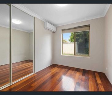 Large Comfy Family Home - Photo 6