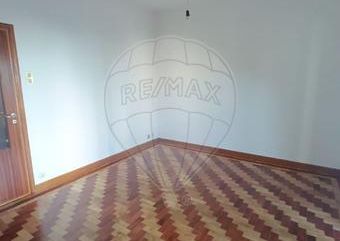 Apartamento T5 em Coimbra