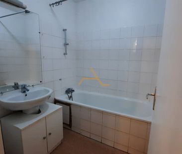 Appartement 5 pièces, 120m²en location à Les Tourrettes745 € par mo... - Photo 4