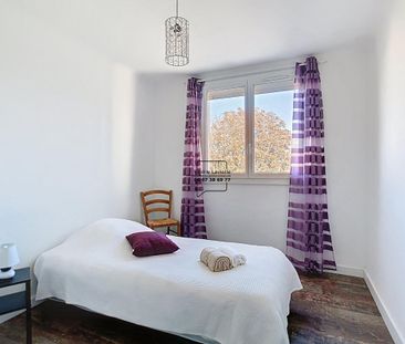 Location Appartement 4 pièces Meublé 76m² MARSEILLE 8ème - Photo 5