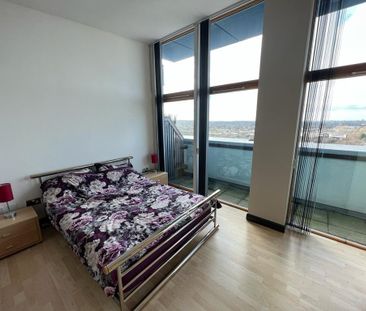 1 bedroom penthouse to rent - Photo 1