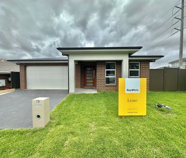 Sophisticated Living in the Heart of Gledswood Hills - Photo 3