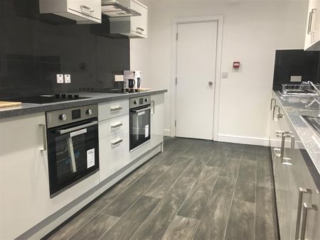 26 Brazil Street, Leicester, Leicestershire, LE2 7JA - Photo 4