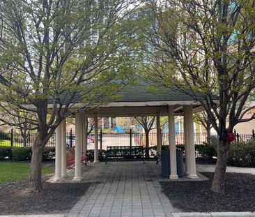 For Lease - 3504 Hurontario Street Unit# 808, Mississauga, Ontario - Photo 6