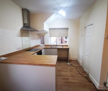 2 bedroom flat to rent - Photo 5