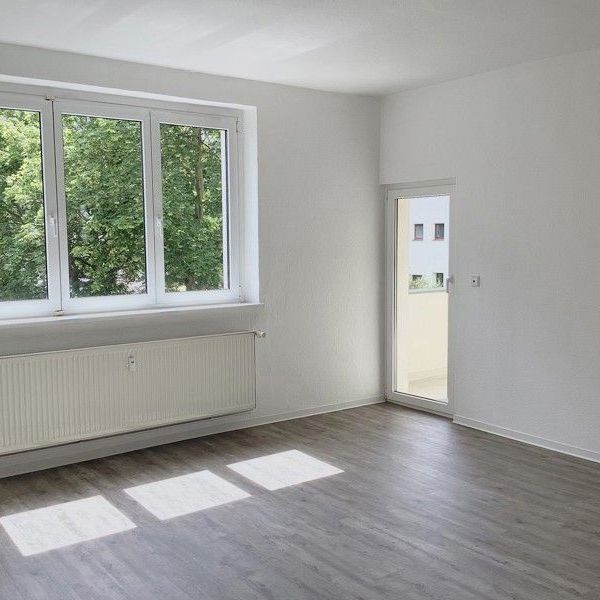 3,5-Zimmer, Tageslichtbad + Balkon - Photo 1