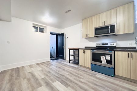 For Lease - 33 Lawlor Avenue Unit# Lower, Toronto, Ontario - Photo 5