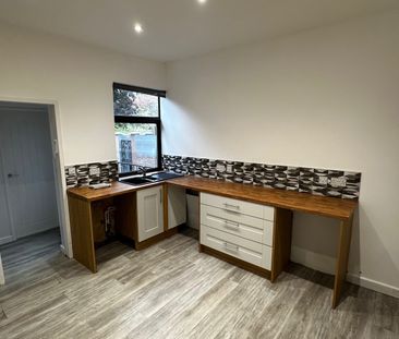 Gosling Gate Road, Rotherham, Goldthorpe - Photo 4