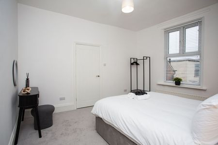 Tynemouth Road - Photo 2