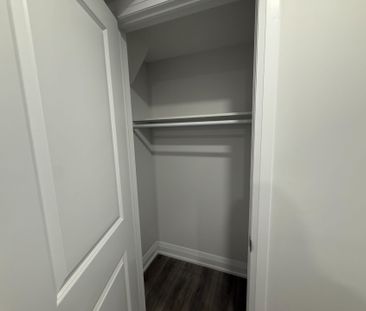 For Lease - 5582 Meadowcrest Avenue, Mississauga, Ontario - Photo 6