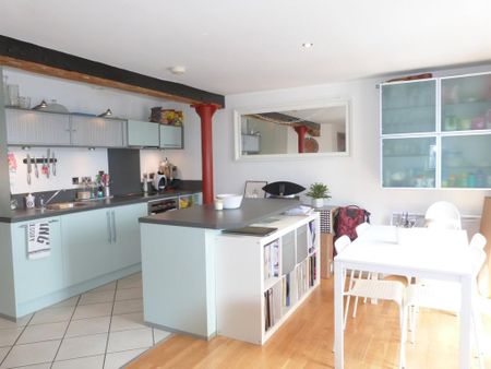 2 bedroom apartment to rent - Photo 4