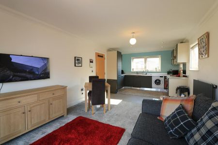 1 bedroom flat to rent - Photo 2