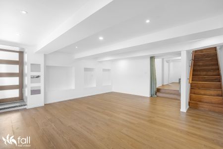 Spacious Pet-Friendly Family Home - Short or long term lease - Photo 3