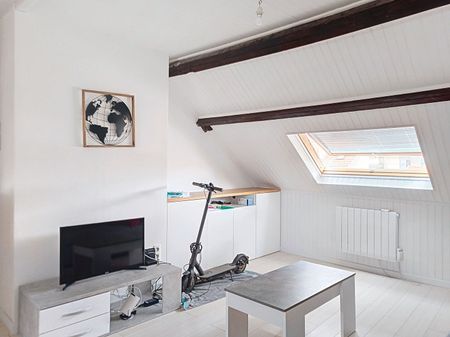 Appartement à louer - REIMS GARE - Photo 2