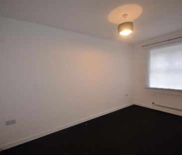 5 bedroom house to rent - Photo 2