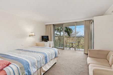 Unit 304/284 Pacific Highway, - Photo 4