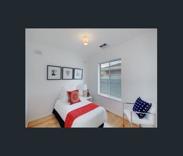 Beautifully Renovated Gem in Sought After Coastal Suburb - Photo 5