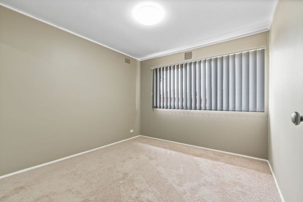 6 Lawn Avenue, 2560, Bradbury Nsw - Photo 1