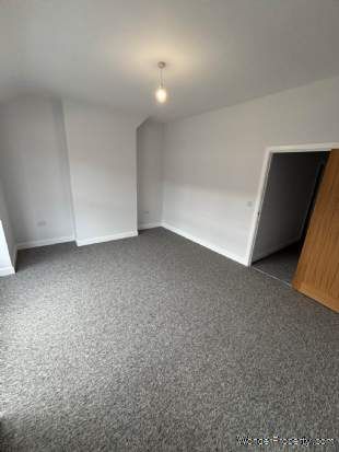 3 bedroom property to rent in Eastbourne - Photo 3