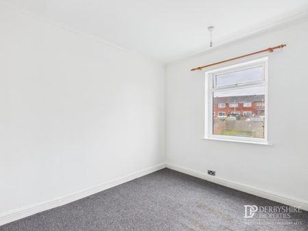 3 Bedroom Terraced House - Photo 3