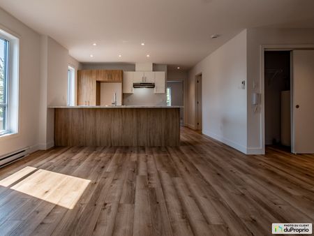490 rue Flavie-Poirier, St-Charles-Borromée à louer - Photo 2