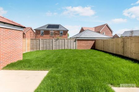 3 bedroom semi-detached house to rent - Photo 4