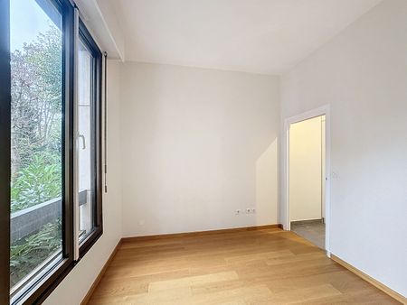 Apartment - Photo 2