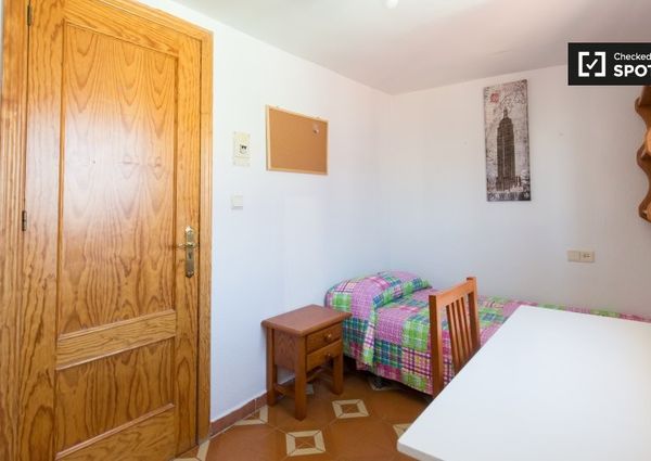 granada, Andalusia 18002