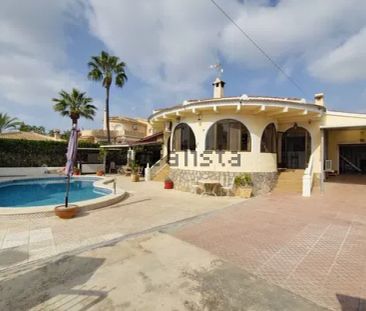 Alquiler de casa o chalet independiente en Centro de la Ciudad Quesada - Foto 1
