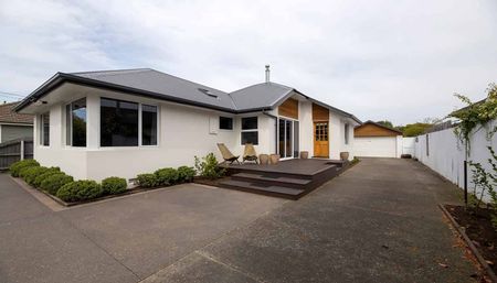 Comfortable 3 bedroom family home - Photo 3